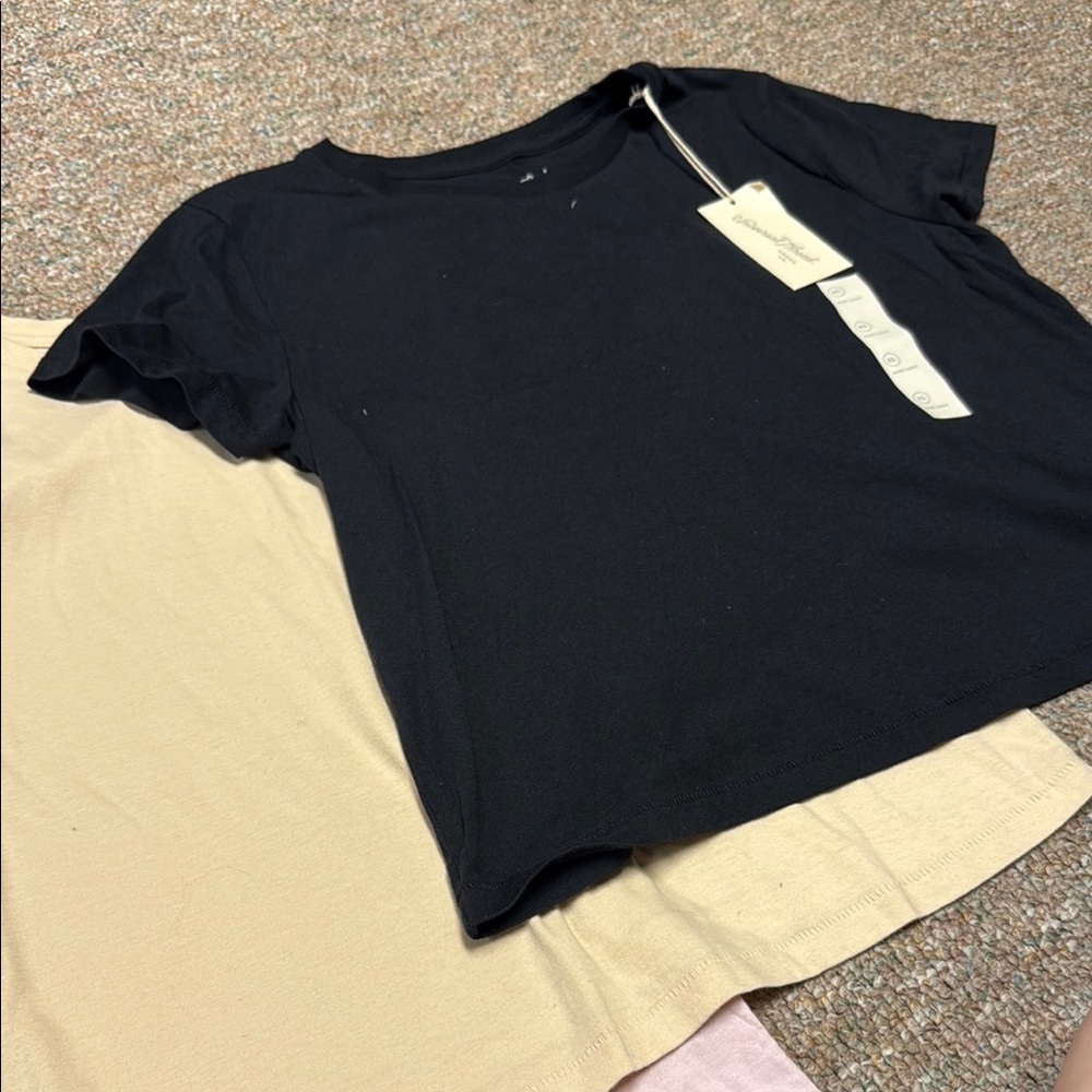 3 Universal Thread Short Sleeve Tees - Black, Pink, and Beige - Picture 2 of 7